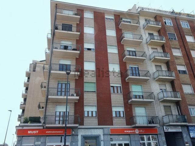 Appartamento in vendita di 95 m² in Via Tirreno, 211
