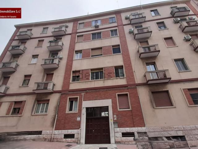 Appartamento in vendita di 95 m² in Via Tito Minniti, 75