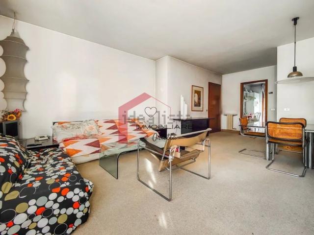 Appartamento in vendita di 95 m² in Via Trenno, 32
