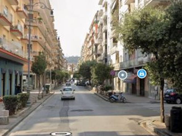 Appartamento in vendita di 95 m² in Via Trento, 45