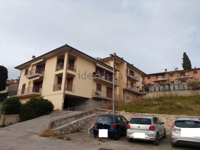 Appartamento in vendita di 95 m² in Via Trieste