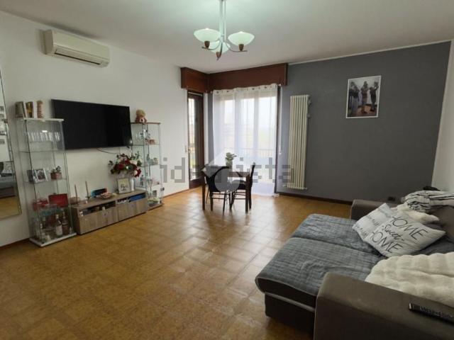 Appartamento in vendita di 95 m² in Via Vescovo Garibaldo