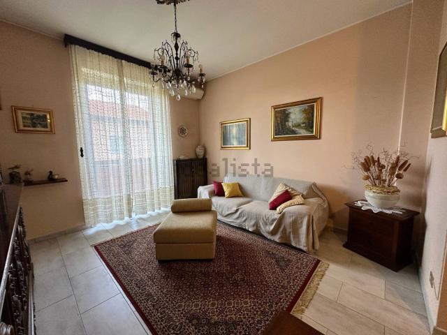Appartamento in vendita di 95 m² in Via Vincenzo Bellini