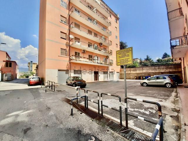 Appartamento in vendita di 95 m² in Via Vincenzo Catalani