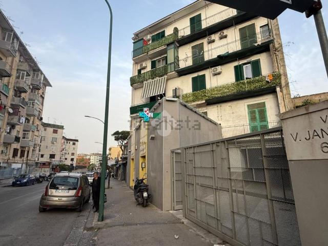 Appartamento in vendita di 95 m² in Via Vincenzo Janfolla, 668