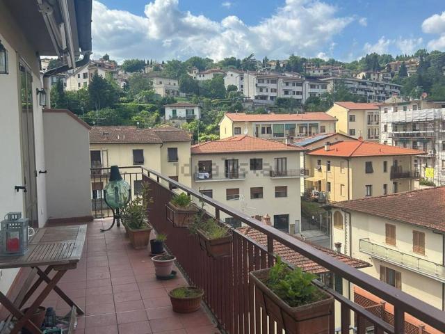 Appartamento in vendita di 95 m² in Via Vittorio Veneto