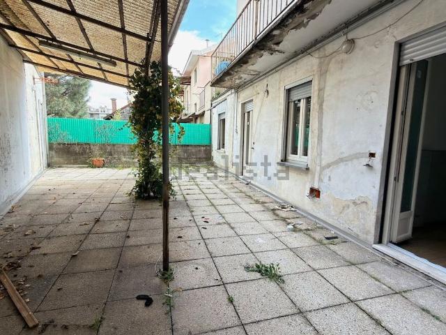Appartamento in vendita di 95 m² in Via Zara, 8