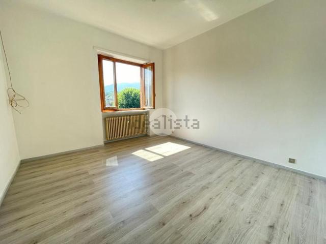 Appartamento in vendita di 95 m² in Via Alcide de Gasperi, 6