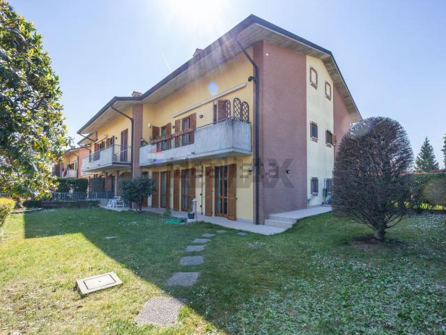 Appartamento in vendita di 95 m² in Via Alcide de Gasperi, 8