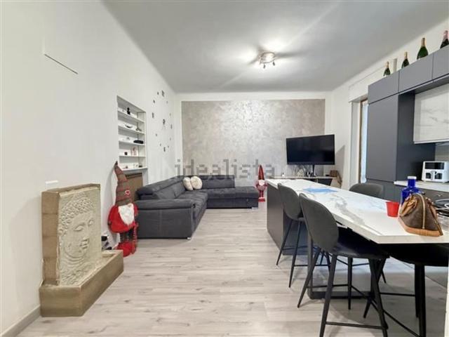 Appartamento in vendita di 95 m² in Via Alessandro Manzoni