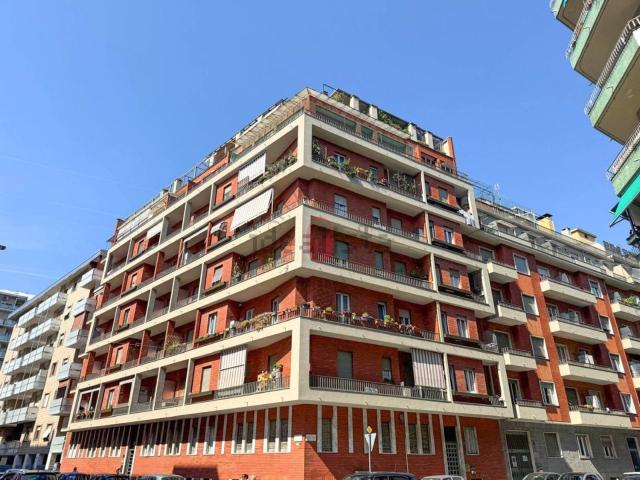 Appartamento in vendita di 95 m² in Via Alfonso Ogliaro, 2