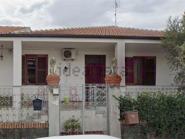 Appartamento in vendita di 95 m² in Via Alvaro Corrado, 17