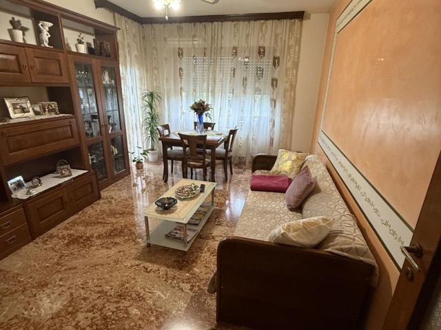 Appartamento in vendita di 95 m² in Via Andrea Palladio