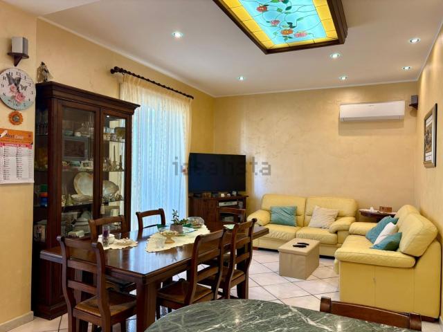 Appartamento in vendita di 95 m² in Via Angelo Musco, 30