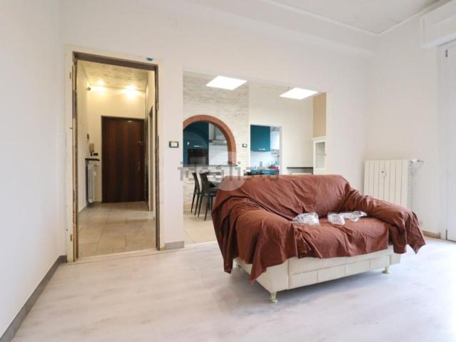Appartamento in vendita di 95 m² in Via Antonio Gramsci, 22