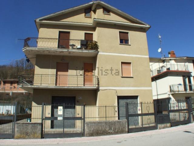 Appartamento in vendita di 95 m² in Via Aquila