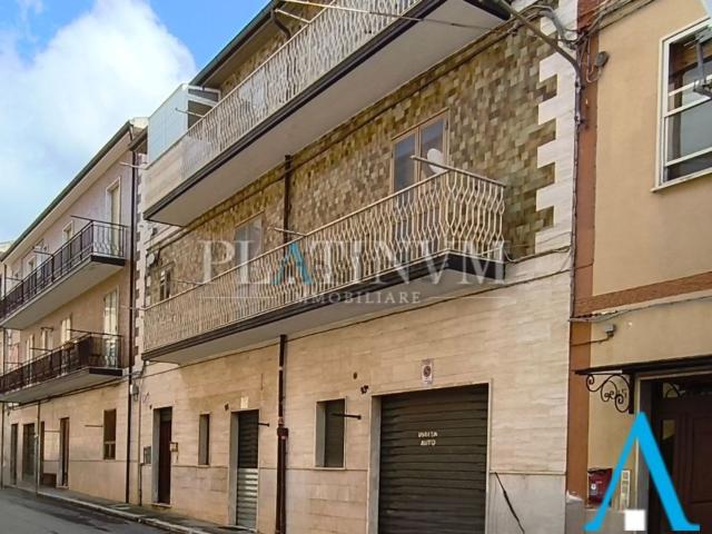 Appartamento in vendita di 95 m² in Via Arcivescovo Giuseppe Prencipe, 41