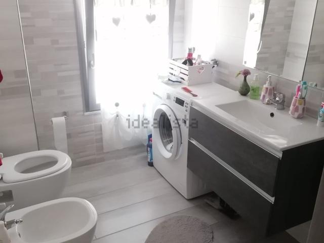 Appartamento in vendita di 95 m² in Via Ardinghi