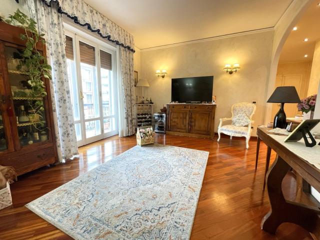 Appartamento in vendita di 95 m² in Via Arrigo Boito