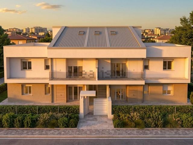 Appartamento in vendita di 95 m² in Via Arrigo Pallotti