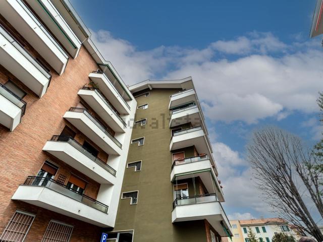 Appartamento in vendita di 95 m² in Via Attilio Cassoni, 16