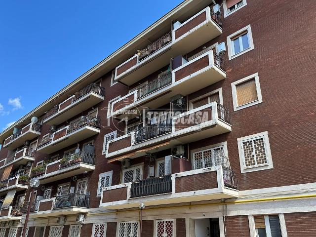 Appartamento in vendita di 95 m² in Via Beniamino Costantini, 39