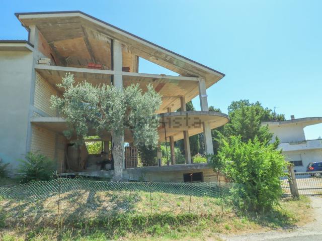 Appartamento in vendita di 95 m² in Via Belvedere, 10
