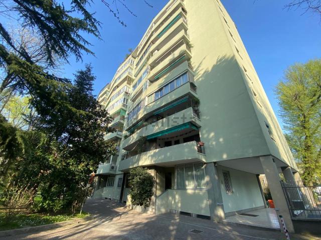Appartamento in vendita di 95 m² in Via Bertinoro, 9