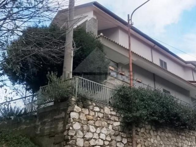 Appartamento in vendita di 95 m² in Via Boschetto