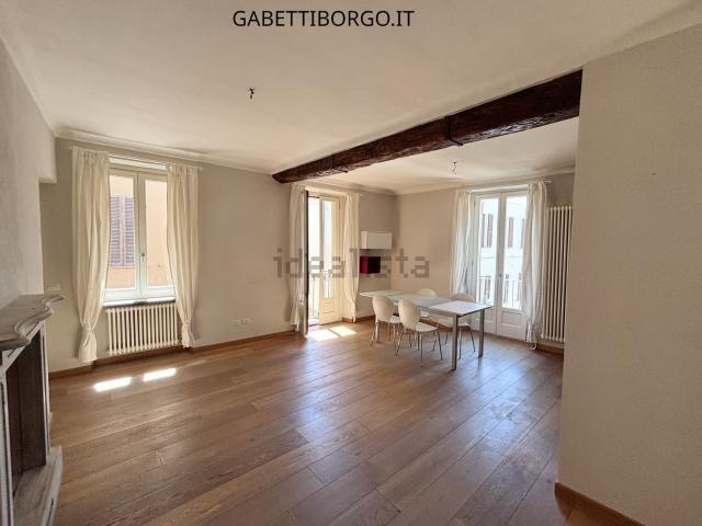 Appartamento in vendita di 95 m² in Via Busca, 5