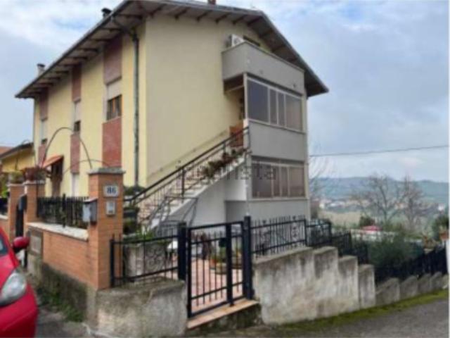 Appartamento in vendita di 95 m² in Via C. Pisacane