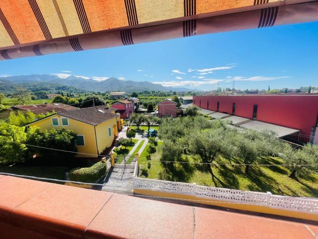 Appartamento in vendita di 95 m² in Via Canaletto, 12
