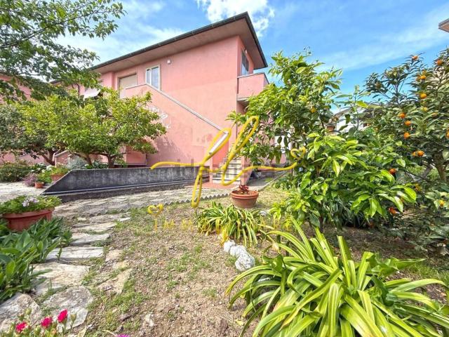 Appartamento in vendita di 95 m² in Via Caduti di Via Fani