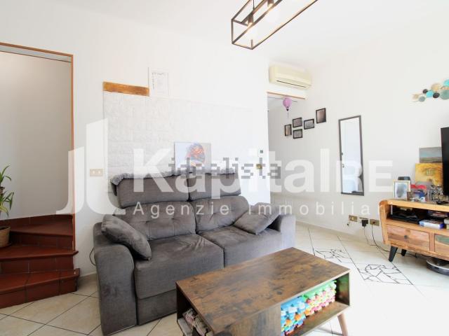 Appartamento in vendita di 95 m² in Via Caduti Per la Liberta&apos