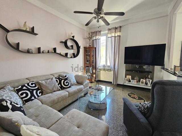 Appartamento in vendita di 95 m² in Via Capodistria
