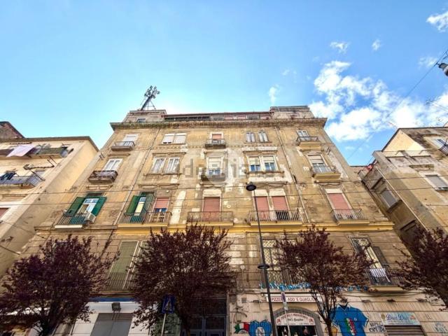 Appartamento in vendita di 95 m² in Via Carbonara, 91
