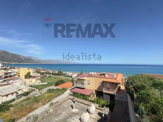 Appartamento in vendita di 95 m² in Via Cassiopea, 40