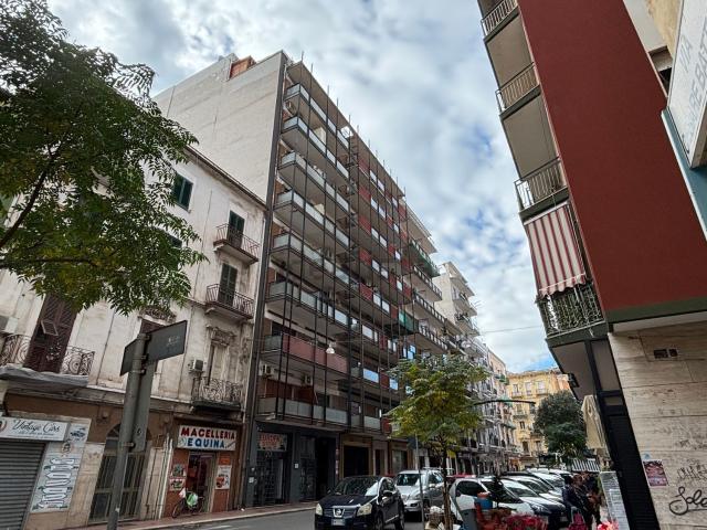 Appartamento in vendita di 95 m² in Via Cesare Battisti, 26