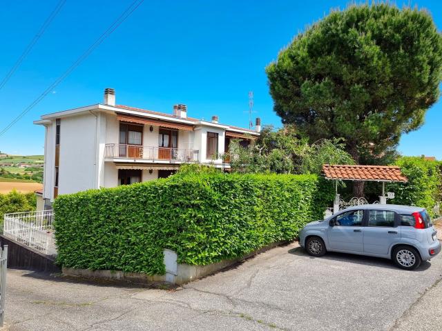 Appartamento in vendita di 95 m² in Via Chieri, 77