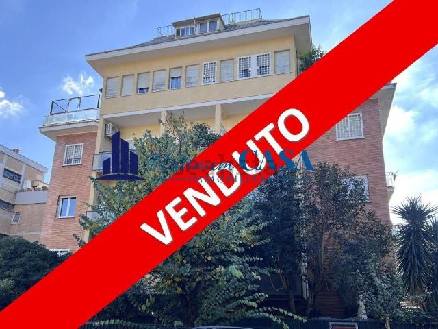 Appartamento in vendita di 95 m² in Via Città di Castello, 14