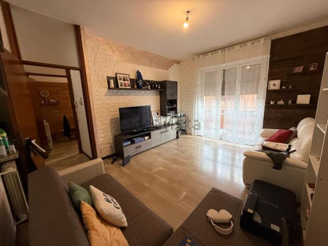 Appartamento in vendita di 95 m² in Via Como, 23