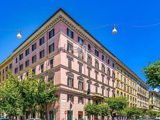 Appartamento in vendita di 95 m² in Via Cola di Rienzo
