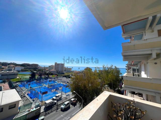 Appartamento in vendita di 95 m² in Via Cornelio Tacito