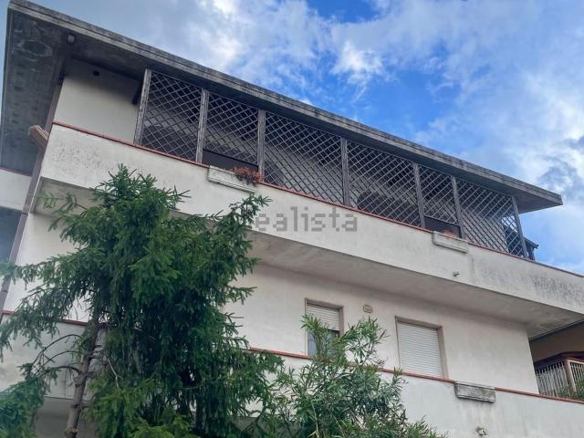 Appartamento in vendita di 95 m² in Via Corno Grande, 4