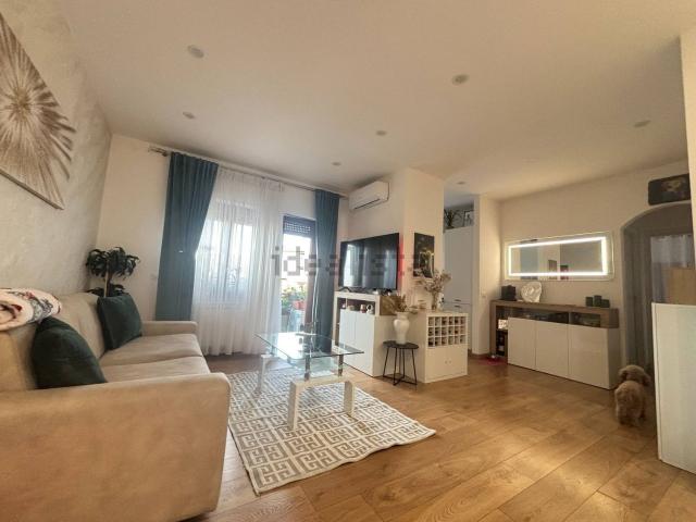 Appartamento in vendita di 95 m² in Via Dameta