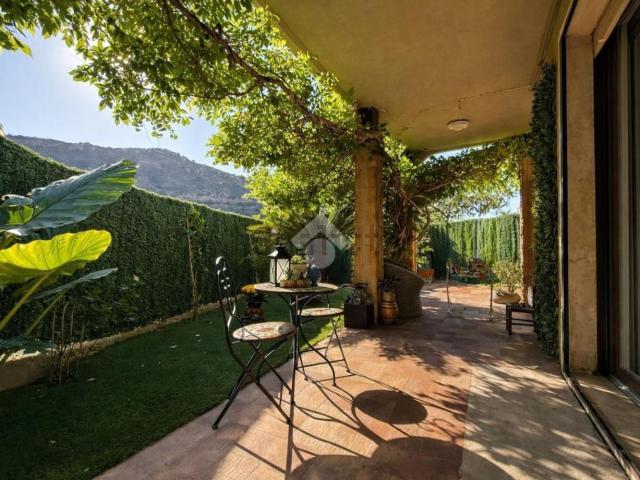 Appartamento in vendita di 95 m² in Via degli Ulivi, 7