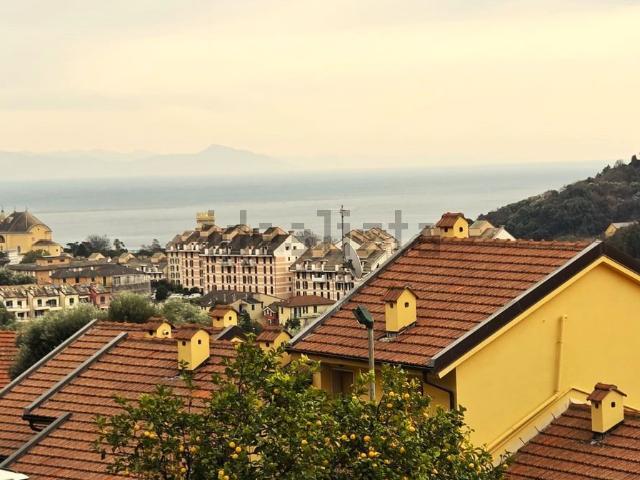 Appartamento in vendita di 95 m² in Via degli Ulivi, 19