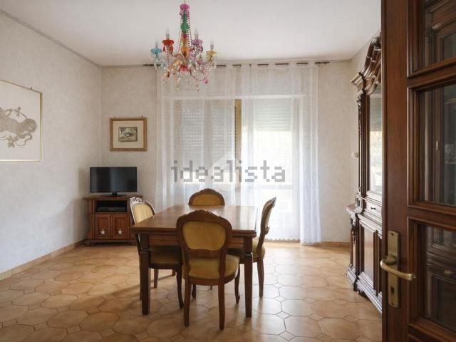 Appartamento in vendita di 95 m² in Via degli Oleandri