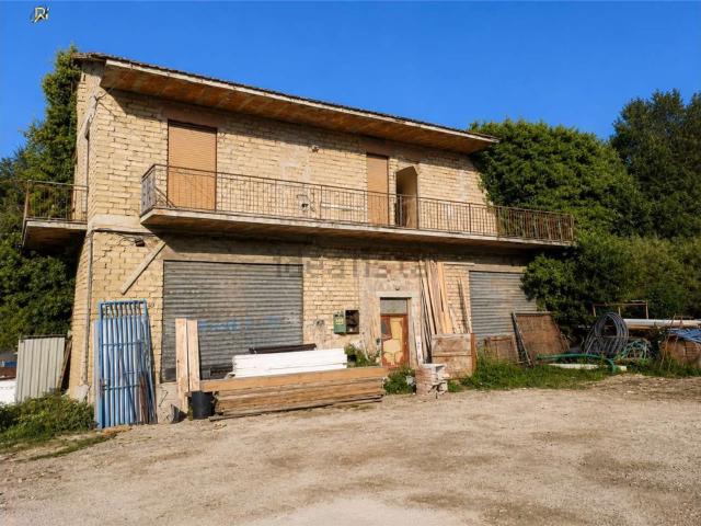 Appartamento in vendita di 95 m² in Via dei Molini