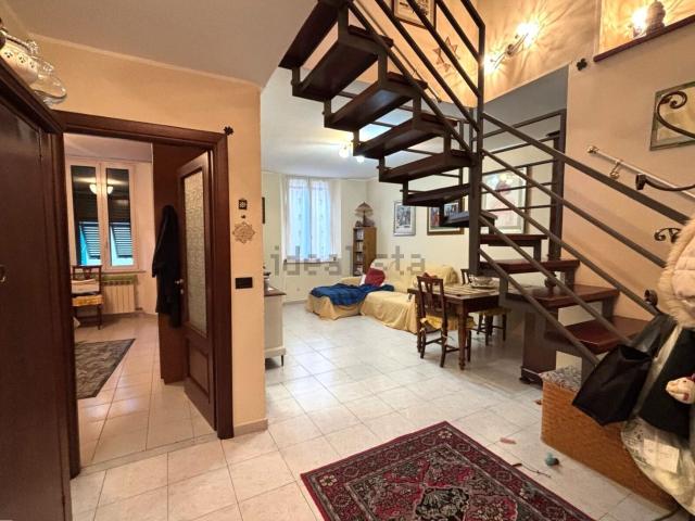 Appartamento in vendita di 95 m² in Via dei Sansoni
